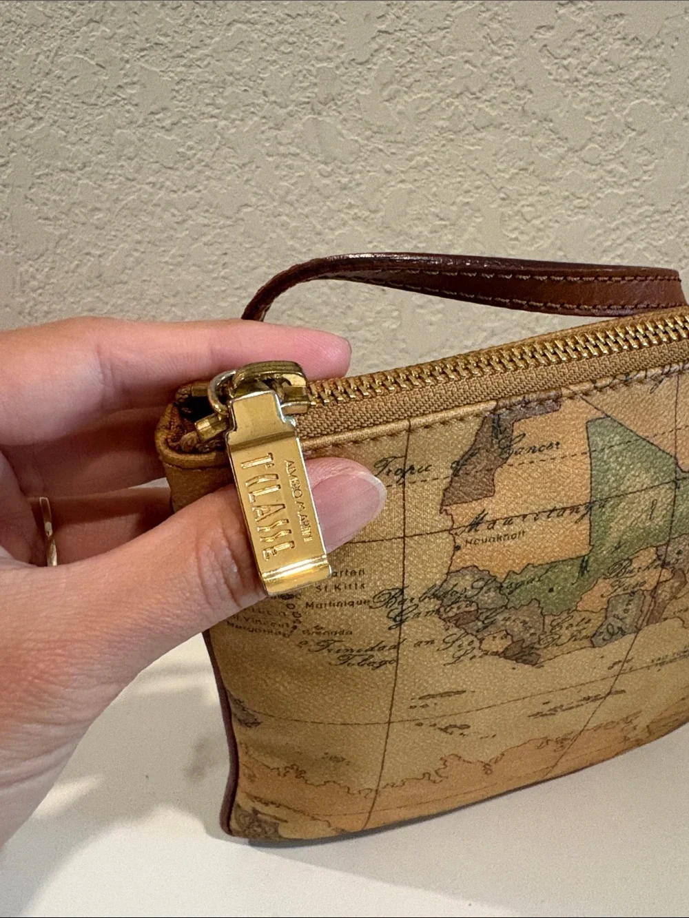 Alviero Martini Shoulder Bag made in Italy